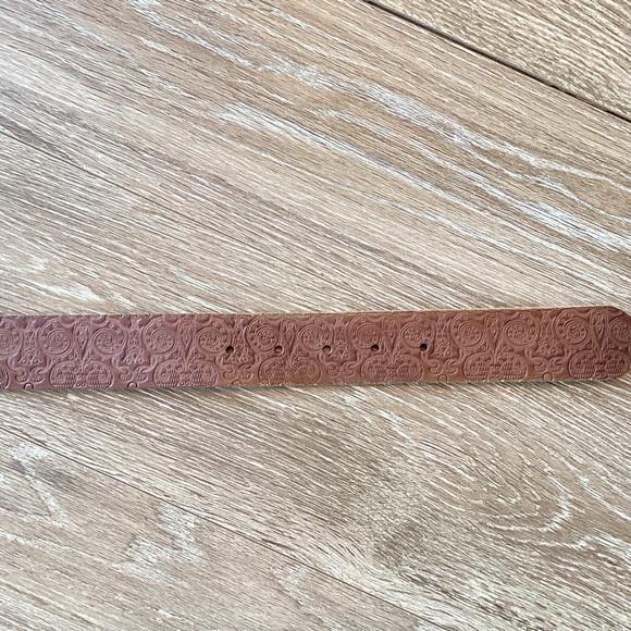Lucky Brand Embossed Leather Belt - Picture 3 of 3